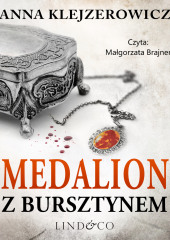 Medalion z bursztynem